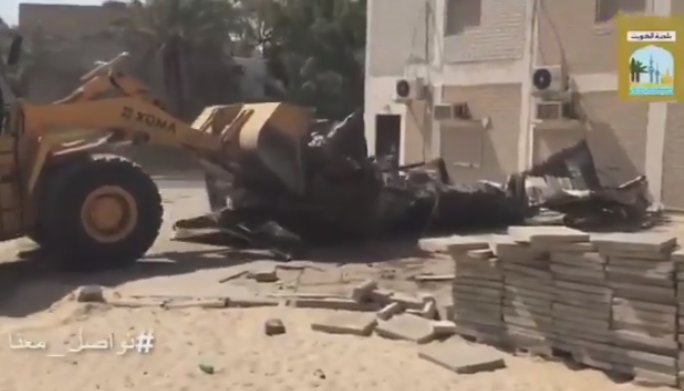بالڤيديو | البلدية تزيل تعديات على أملاك الدولة في منطقة الظهر