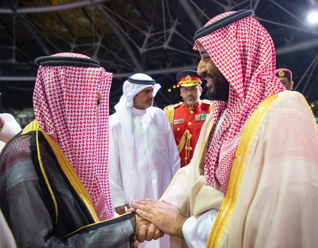 شاهد…لحظات استقبال سمو ولي العهد للأمير #محمد_بن_سلمان