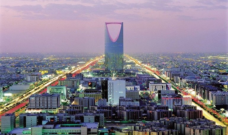 السعودية تبيع عقارات رجل أعمال محتجز في المزاد العلني