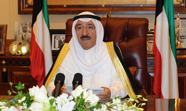سمو الأمير يعزي الرئيس الأمريكي بضحايا اعصار “فلورنس”