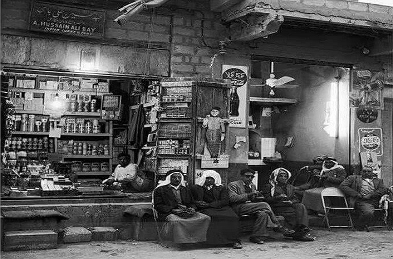 صورة نادرة من سوق المباركية عام 1955
