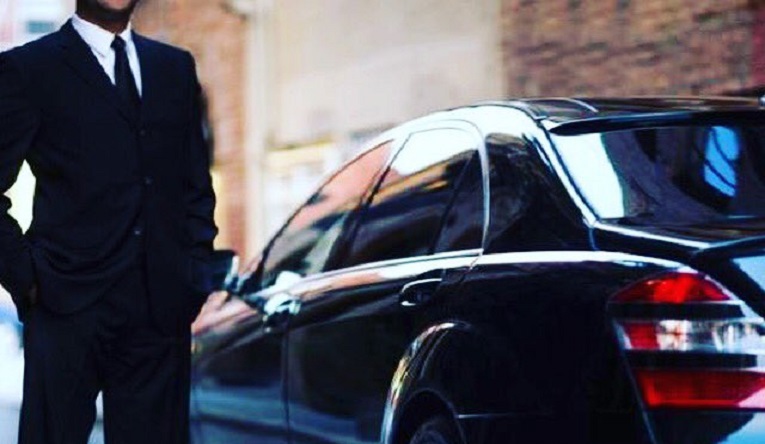 250 ألف دينار تكلفة الزي الموحد لموظفي مطار الكويت