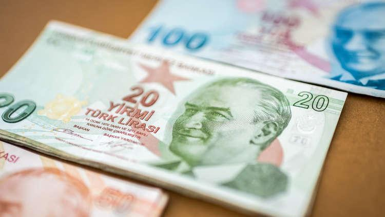 الليرة التركية تخسر مجددًا أمام الدولار