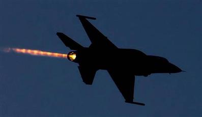 طيران الاحتلال يشن غارات على قطاع غزة فجرًا