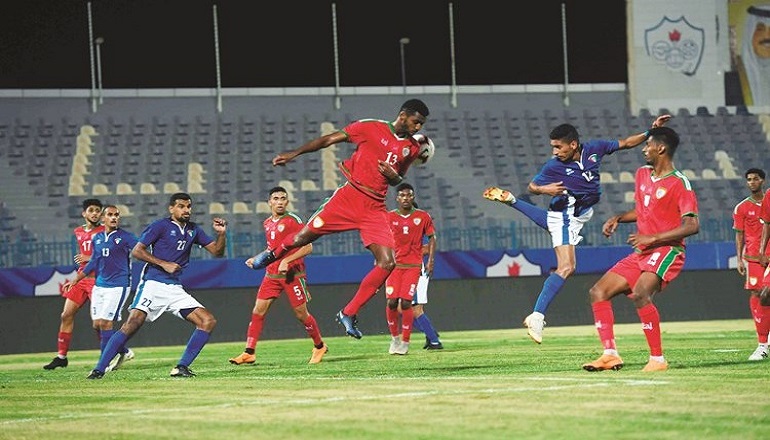 الأزرق الأولمبي يواصل استعداداته للدورة الثلاثية مع البحرين والسعودية