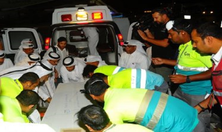 جثمان الفنان القطري #عبدالعزيز_جاسم يصل #الدوحة