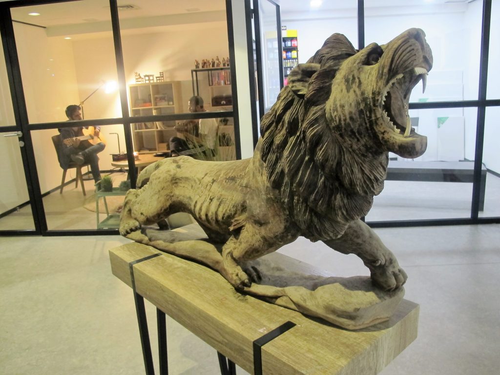 وجهة آرت.. منصة شبابية كويتية حاضنة للفن والابداع