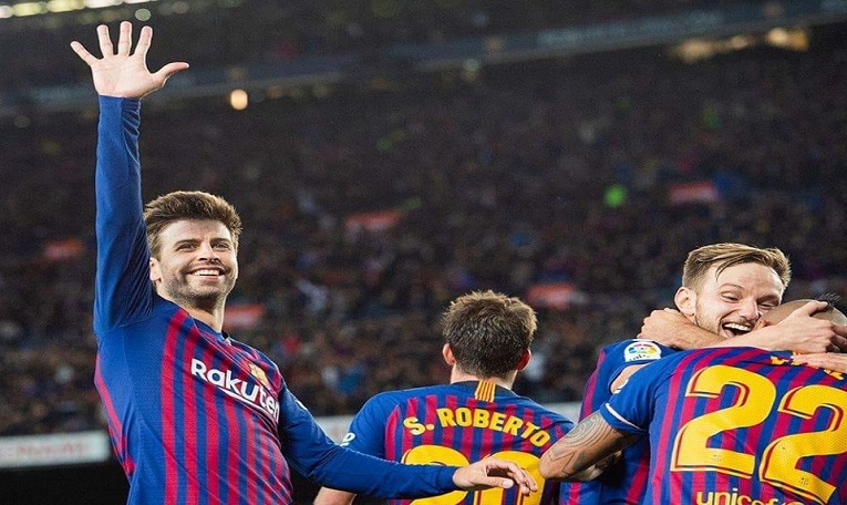 بيكيه بعد الفوز الكبير على #ريال_مدريد في #الكلاسيكو: يوم تاريخي!