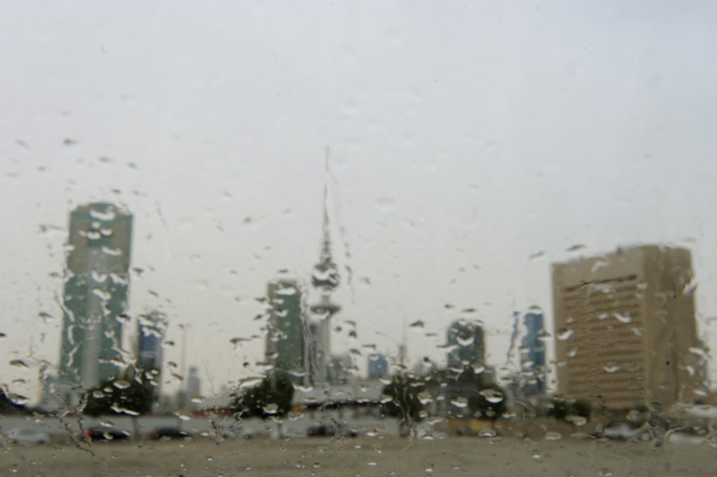 أمطار متفرقة تمتد لـ #الجمعة