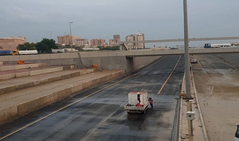 فتح نفق الصباحية والمنقف في الاتجاهين