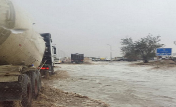 “الداخلية” للمواطنين: لا تخرجوا من بيوتكم إلا للضرورة #امطار_الخير #مطر_الكويت