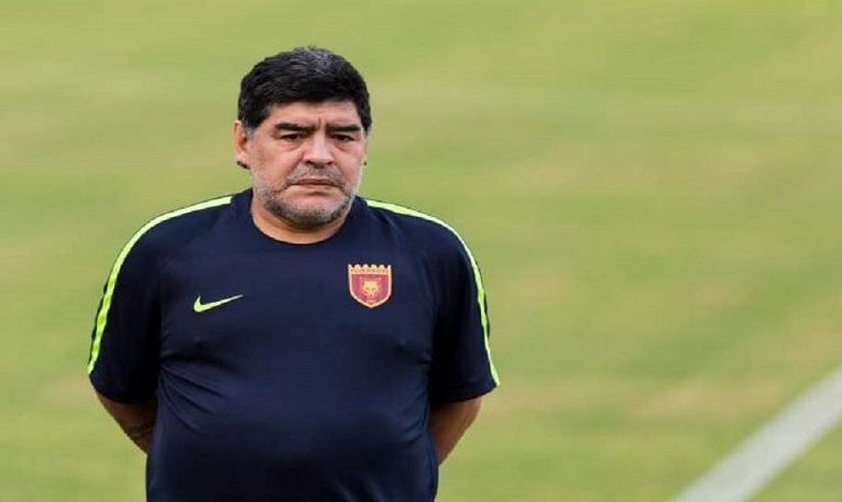فرض عقوبات على مارادونا في المكسيك