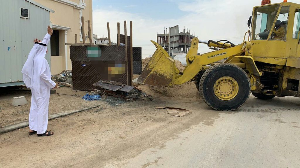 إزالة 32 تعدياً بعد توجيه 80 انذار تعيق مشارع الدولة بـ #الفروانية