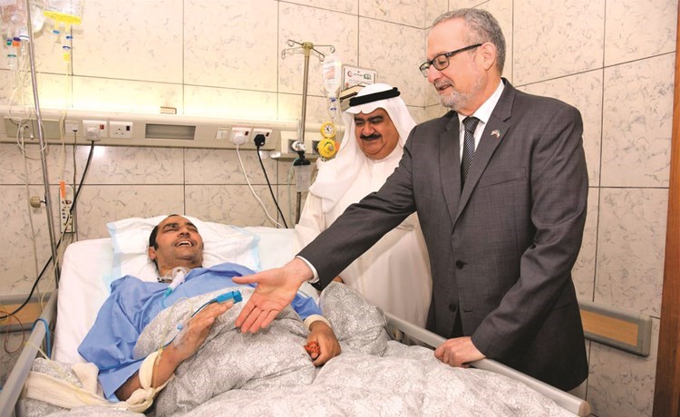 السفير الأميركي عاد المقدم المهنا بالمستشفى