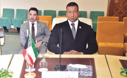 «الداخلية» تعرض تجربة رعاية أسر الشهداء والأسرى خلال مؤتمر أمني في تونس