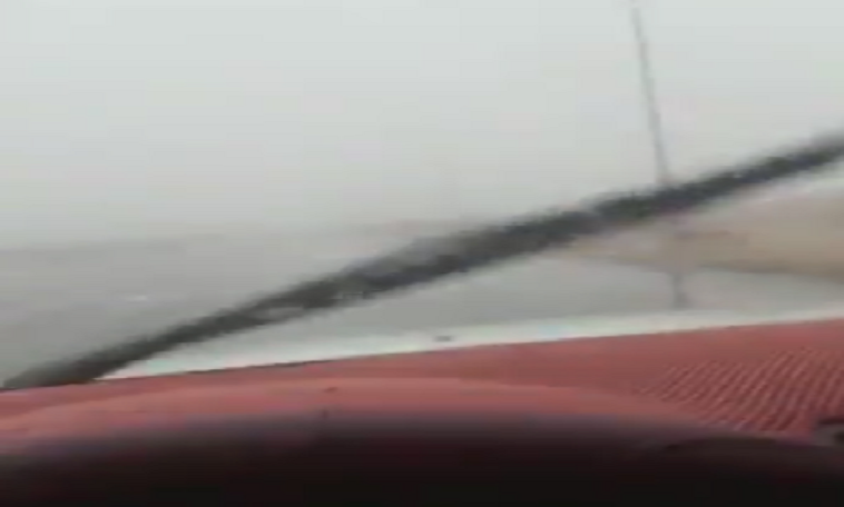 بالڤيديو | أمطار غزيرة على طريق السالمي اليوم #امطار_الكويت