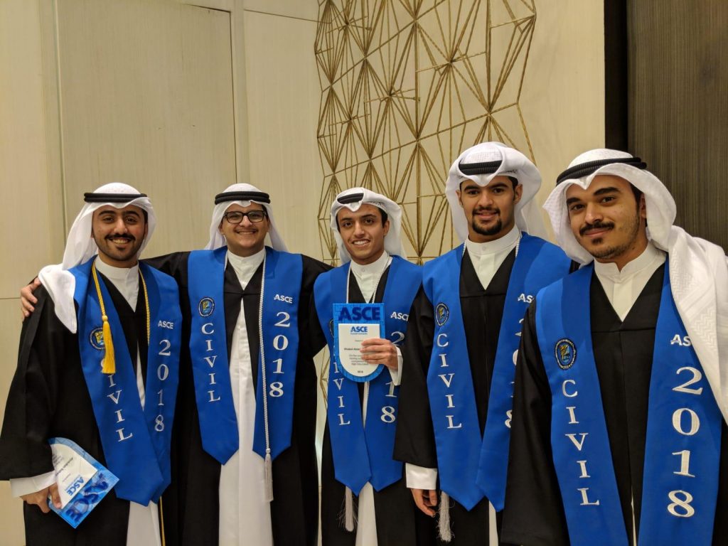 طلبة كلية الهندسة يبتكرون خلطة مثالية للمشاريع الإنشائية