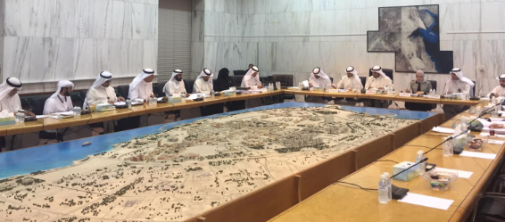 لا إعلانات تجارية في وسط شارع الخليج العربي مستقبلا