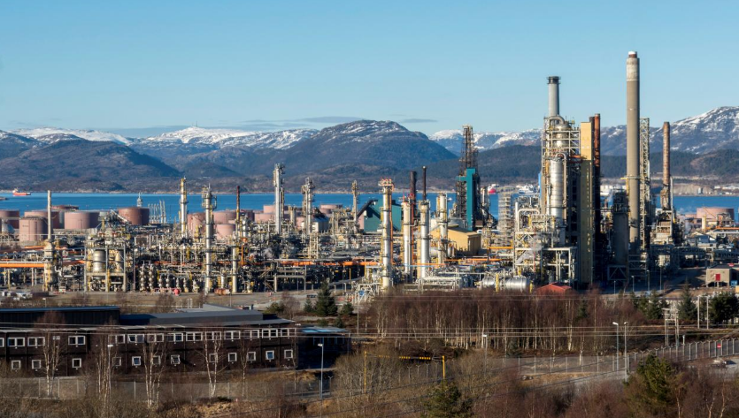 النفط يتعافى بعد إجراءات “أوبك”