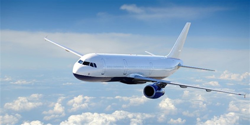 حالة وفاة تجبر طائرة عمانية على الهبوط اضطراريًا في أبوظبي