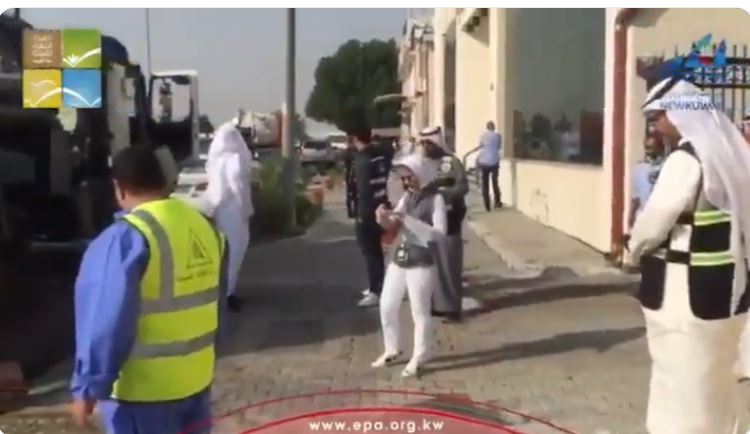 بالفيديو | #البيئة تحرر 4 مخالفات لمطابخ لعدم توافر مصافي الزيوت
