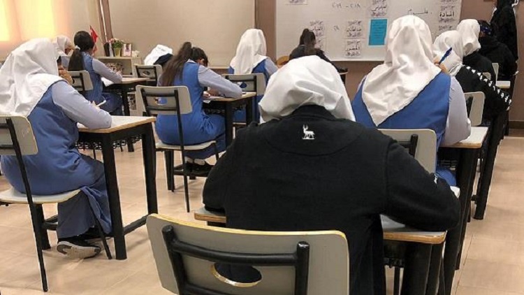 انطلاق امتحانات المتوسط والثانوي.. وشكاوى من اختبار الرياضيات في الحادي عشر