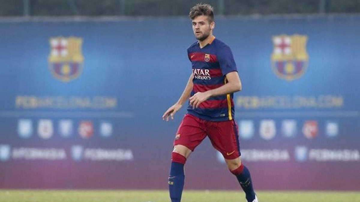 أولى صفقات بيكيه مع ناديه الجديد.. أندورا يتعاقد مع لاعب برشلونة السابق