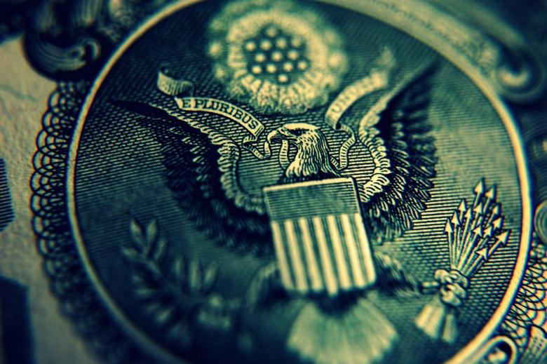 الدولار…هل يسير نحو نهايته؟
