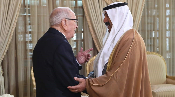 الرئيس التونسي يُطلع الشيخ ناصر الصباح على استعدادات تونس لاحتضان القمة العربية