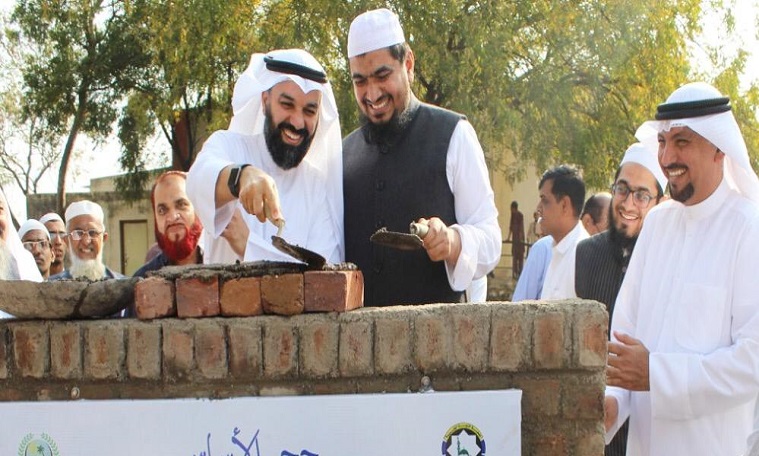 المساعدات الكويتية تدعم المحتاجين حول العالم دون تمييز #إسقاط_القروض_لليوم_73