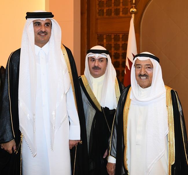 سمو الأمير يصل قصر بيان وبرفقته أمير قطر  #الكويت #الكويت_ترحبك_ياتميم #تميم_المجد #تنور_الكويت_بقدوم_تميم