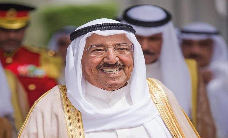 سمو الأمير يكرم أوائل #جامعة_الكويت