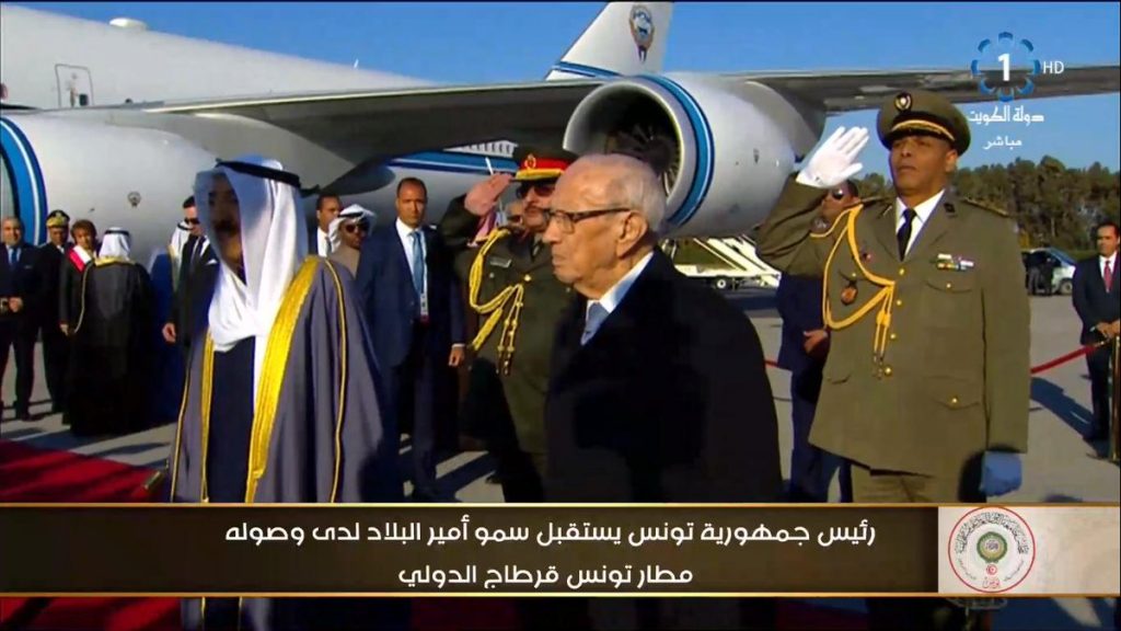 الرئيس التونسي يستقبل سمو الأمير لدى وصوله مطار قرطاج