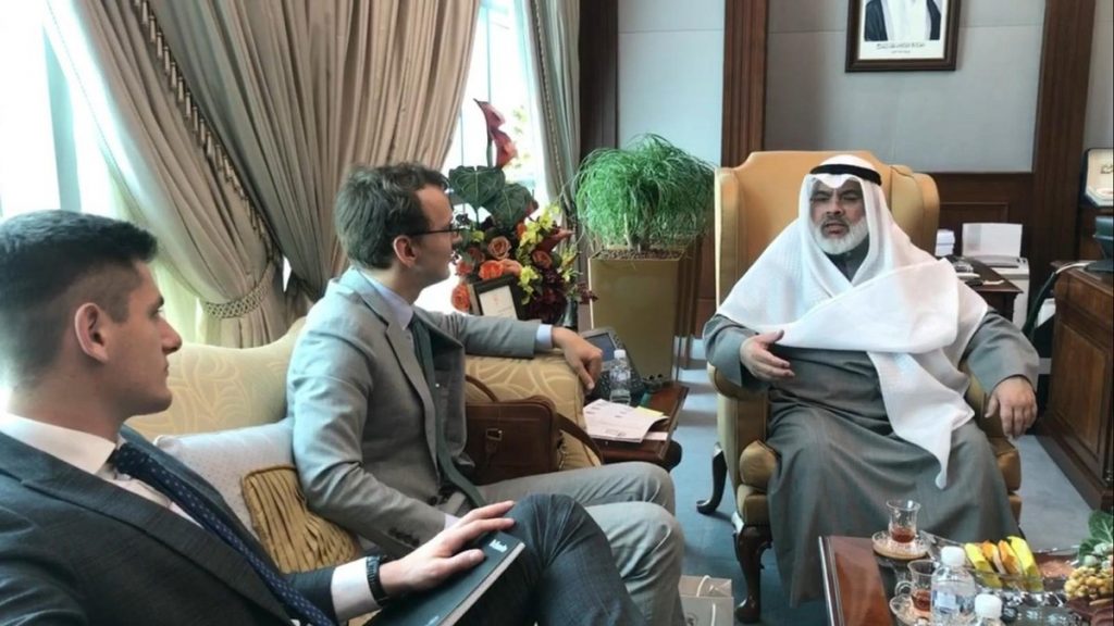 التصنيف الائتماني للكويت محور اجتماع ديوان المحاسبة و”فيتش”