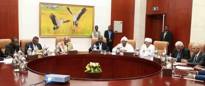 مجلس الدفاع السوداني: المحتجون شريحة يجب الاستماع إليها