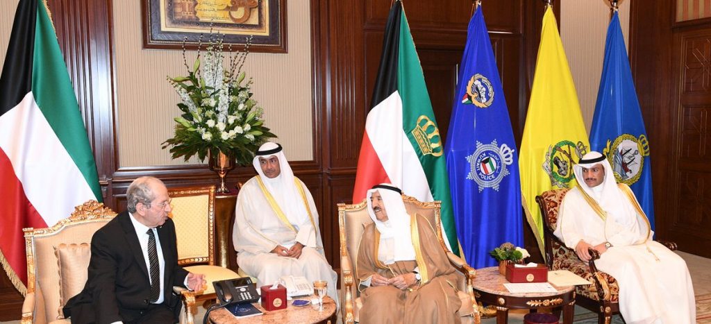 سمو الأمير يستقبل رئيس مجلس الأمة ورئيس مجلس النواب التونسي