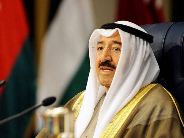 سمو الأمير يتسلم رسالة خطية من الرئيس الفلسطيني
