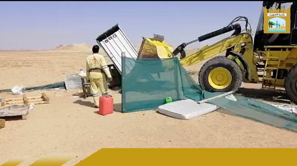 إزالة 7 مخيمات مخالفه مقامه على أملاك الدولة