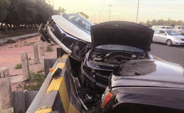 وفاة وإصابة ٤ في تصادم رباعي على طريق الملك فهد