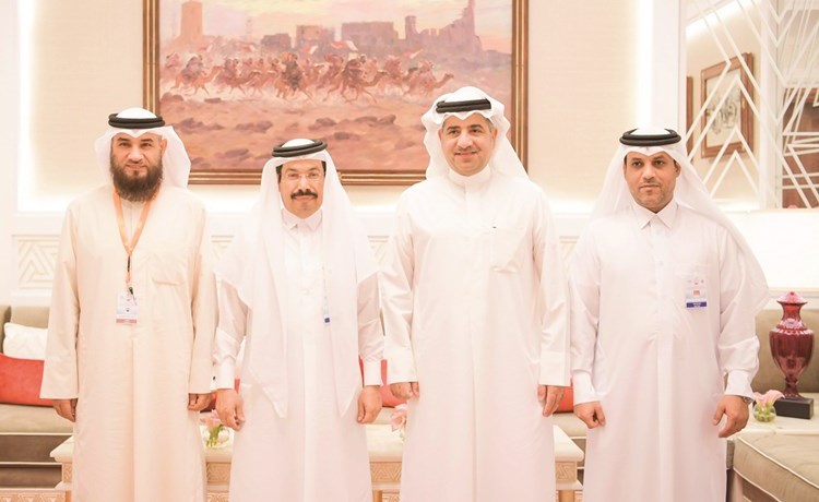الرويعي يلتقي عضو «الشورى القطري» صقر المريخي