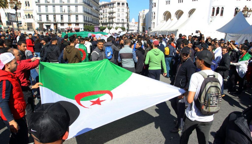 مظاهرة طلابية ضد الرئيس الجزائري