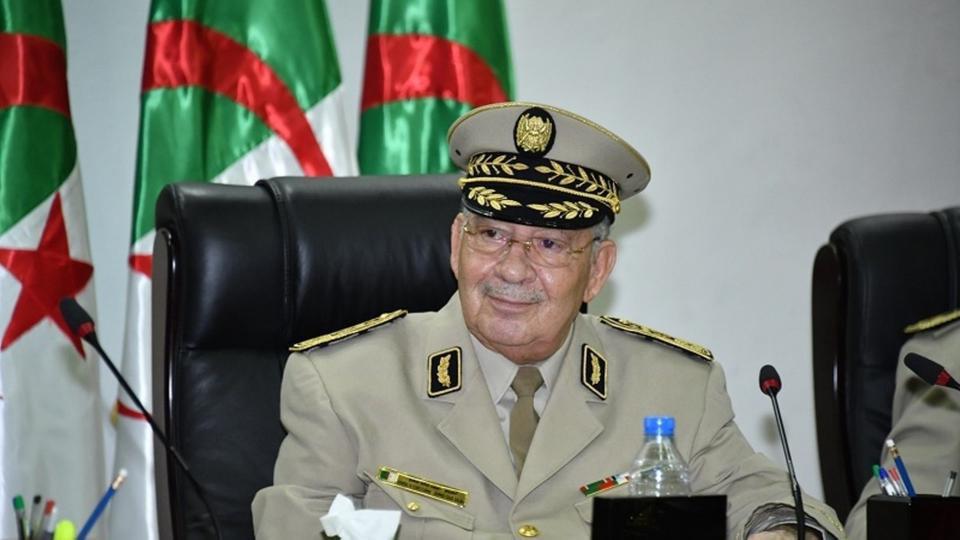 الجيش الجزائري يطالب بسرعة إجراء الانتخابات الرئاسية