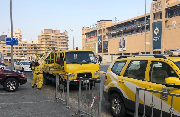 إزالة 91 حاجزاً حديدياً و 175 إطاراً في حولي
