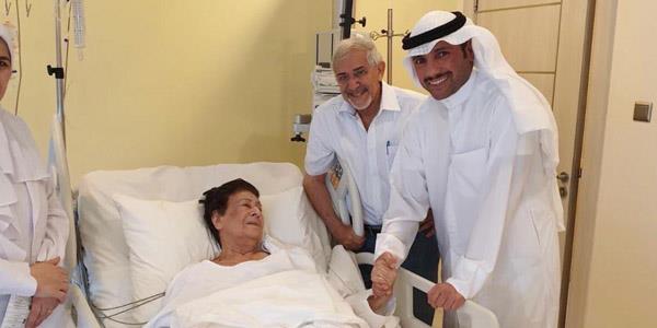 الرئيس الغانم يطمئن على #ماما_أنيسة