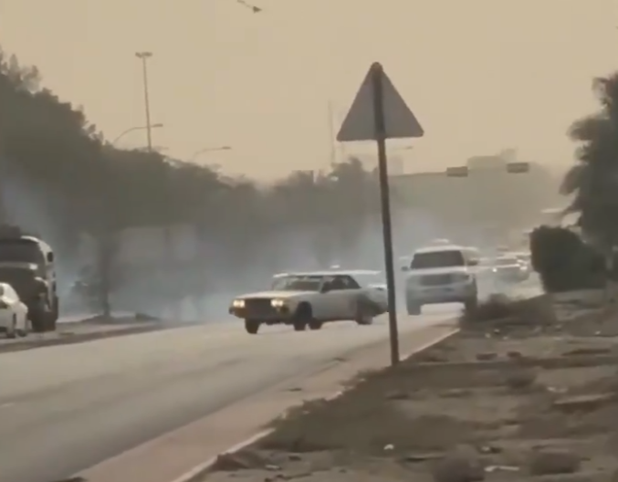 فيديو| استهتار بحياة الآخرين بين منطقتي صباح الناصر والفردوس
