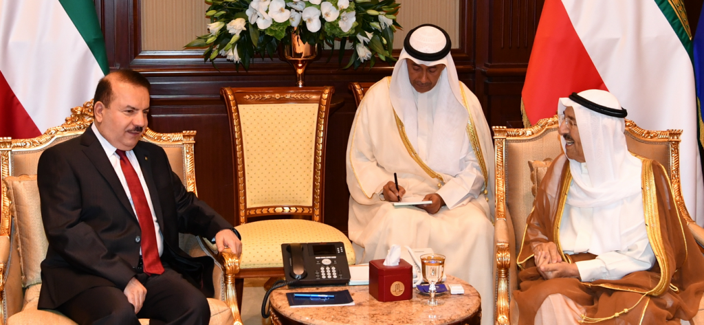 سمو الأمير يستقبل وزير الداخلية العراقي