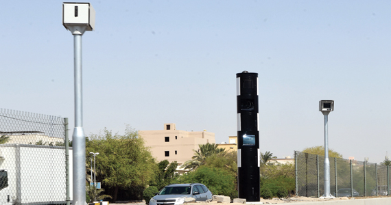 الداخلية : الحبس وحجز سيارة من يتخطى السرعات المقررة على الطرق