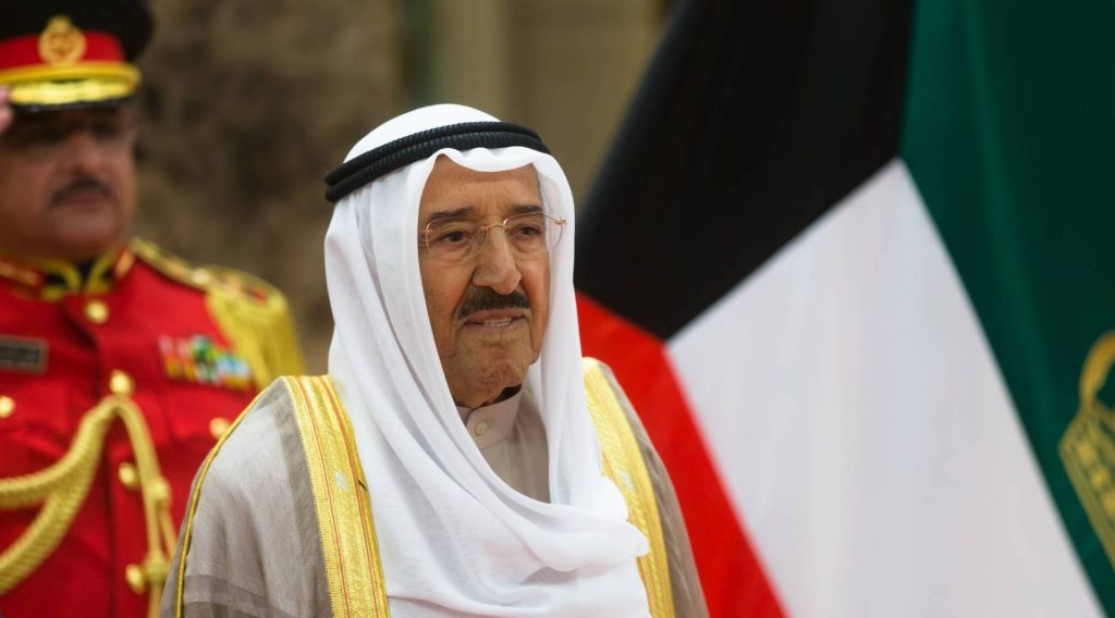 سمو الأمير يهنئ رئيس وأعضاء مجلس إدارة اللجنة الأولمبية الكويتية