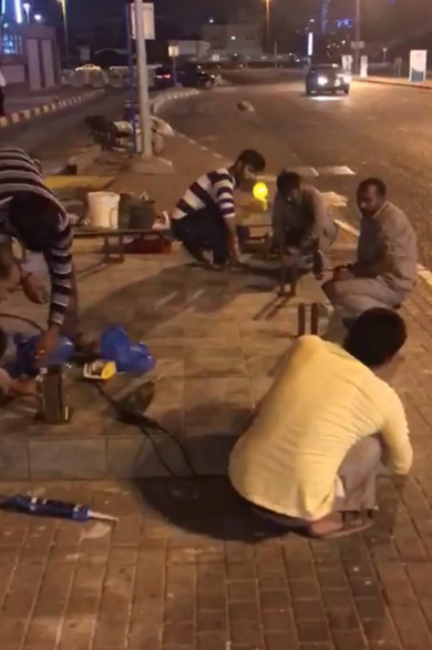 محطات انتظار للباص مكيفة في حولي والروضة