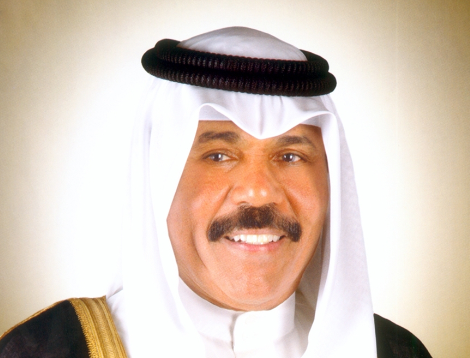سمو ولي العهد يتبادل التهاني مع كبار الشيوخ والوزراء والمسؤولين بالدولة